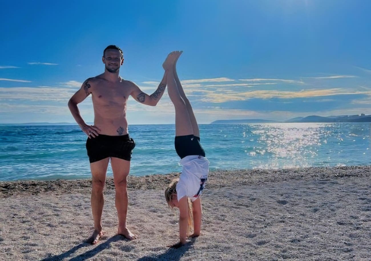 Raketa se na splitskoj plaži opušta od stresnog prvenstva, pokazao da nije dobar samo u nogometu